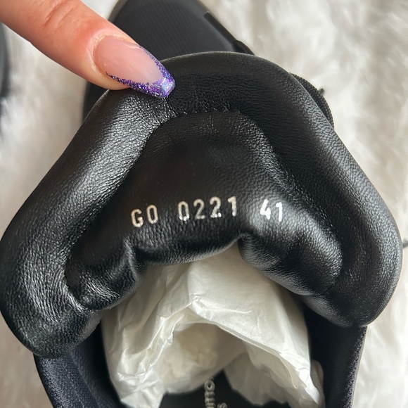 LV Archlight Sneakers size 41.0 - Picture 10 of 12